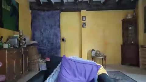 Snapshot of vampwoman chatting on 11/05/25, 07:41 vampwoman online show from 11/05/25, 07:41