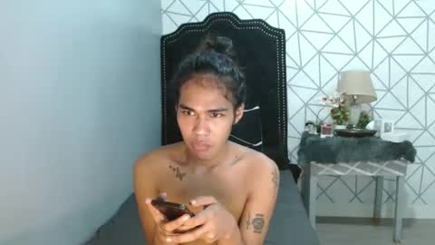 vampy_ebony_laxine online show from 05/16/26, 10:36