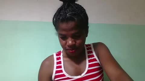 vanafiry online show from 01/28/25, 12:22