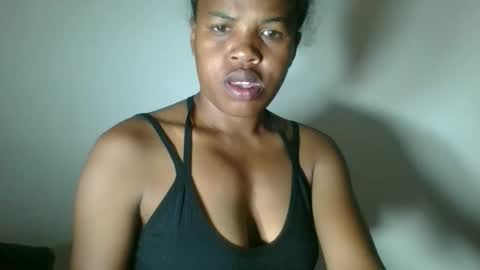 vanafiry online show from 12/17/25, 04:40