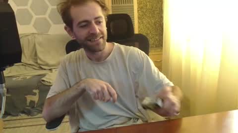 Snapshot of vanceaminator chatting on 11/07/25, 11:21 Emy online show from 11/07/25, 11:21