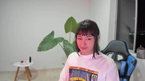 Snapshot of vandalovee chatting on 09/12/25, 06:46 Babi Alu online show from 09/12/25, 06:46