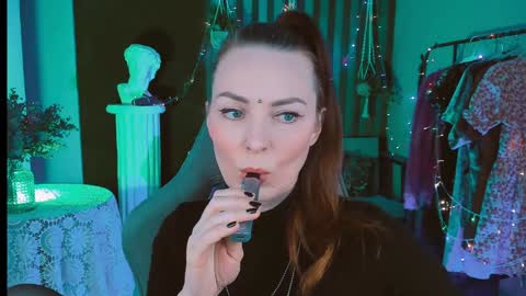 Vanda online show from 12/29/24, 08:11