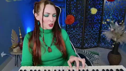 Vanda online show from 02/26/25, 11:20