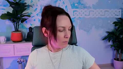 Vanda online show from 09/15/25, 10:04