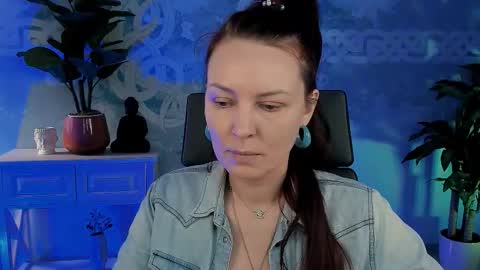 Vanda online show from 09/22/25, 08:16