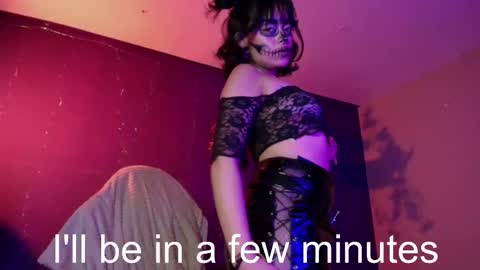 Vanelope online show from 10/31/25, 07:26