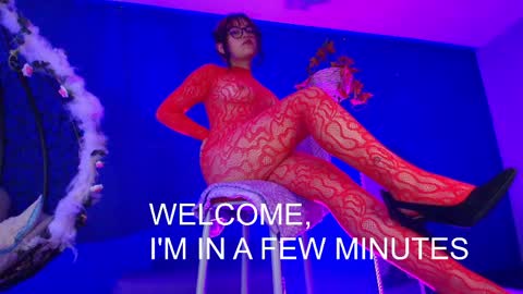Vanelope online show from 05/07/26, 02:17