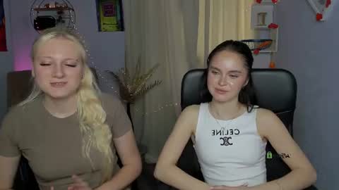 Snapshot of vanesa_lux chatting on 06/23/26, 08:23 Vanesa online show from 06/23/26, 08:23