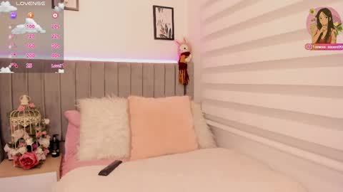 vanesa_moon_ online show from 04/23/26, 11:51