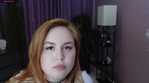 Snapshot of vanesaginger chatting on 03/27/26, 11:43 vanesaginger online show from 03/27/26, 11:43