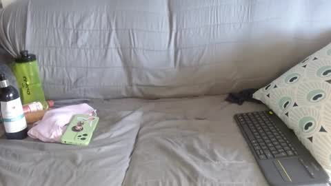 vanessa online show from 12/14/25, 07:58