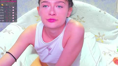 Snapshot of vanessa_florence chatting on 12/13/24, 01:26 RUSSIAN BARBIE BABE online show from 12/13/24, 01:26