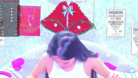 Snapshot of vanessa_florence chatting on 12/30/24, 12:54 RUSSIAN BARBIE BABE online show from 12/30/24, 12:54