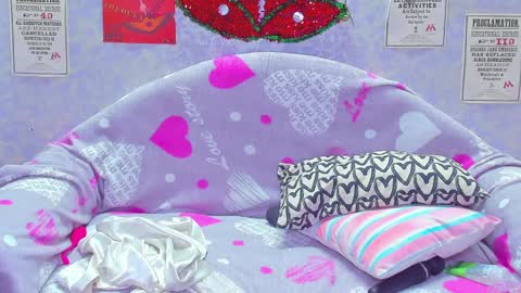 Snapshot of vanessa_florence chatting on 01/03/25, 12:54 RUSSIAN BARBIE BABE online show from 01/03/25, 12:54