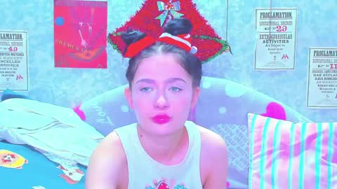 Snapshot of vanessa_florence chatting on 01/12/25, 01:11 RUSSIAN BARBIE BABE online show from 01/12/25, 01:11