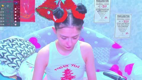 Snapshot of vanessa_florence chatting on 01/13/25, 12:41 RUSSIAN BARBIE BABE online show from 01/13/25, 12:41