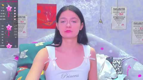 Snapshot of vanessa_florence chatting on 02/18/25, 01:32 RUSSIAN BARBIE BABE online show from 02/18/25, 01:32