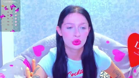 Snapshot of vanessa_florence chatting on 09/13/25, 01:05 RUSSIAN BARBIE BABE online show from 09/13/25, 01:05