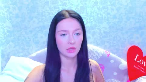 Snapshot of vanessa_florence chatting on 10/10/25, 02:54 RUSSIAN BARBIE BABE online show from 10/10/25, 02:54