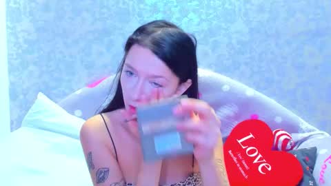 Snapshot of vanessa_florence chatting on 10/16/25, 12:55 RUSSIAN BARBIE BABE online show from 10/16/25, 12:55