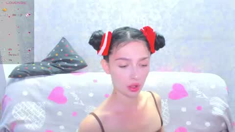 Snapshot of vanessa_florence chatting on 06/25/26, 01:49 RUSSIAN BARBIE BABE online show from 06/25/26, 01:49