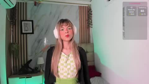 vanessa_jenner online show from 06/12/26, 09:14