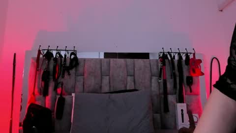 Vanessa online show from 03/12/26, 12:00