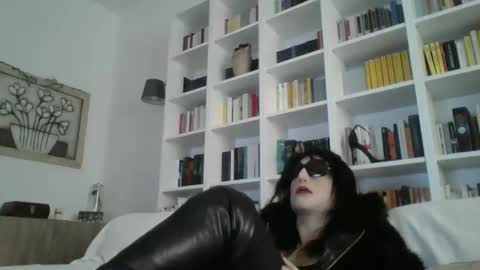 vanessa_slut online show from 11/13/25, 11:09