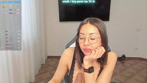 Snapshot of vanessa_sxy chatting on 12/25/24, 05:26 Vanessa online show from 12/25/24, 05:26