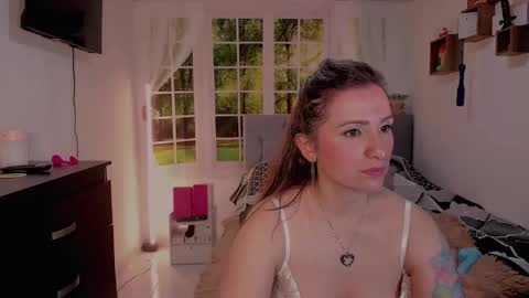 Vanessa online show from 05/31/26, 09:16