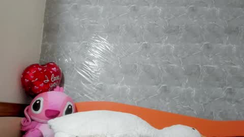 Snapshot of vanessaadol chatting on 03/01/25, 08:13 vanessaadol online show from 03/01/25, 08:13