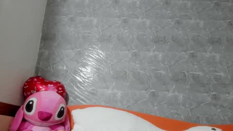 Snapshot of vanessaadol chatting on 03/05/25, 08:10 vanessaadol online show from 03/05/25, 08:10