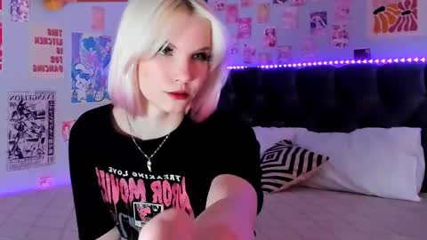 Vanessa online show from 04/12/26, 02:44