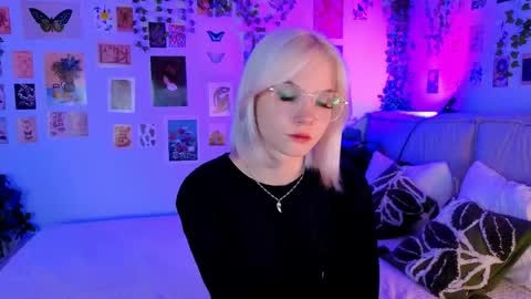 Snapshot of vanessaaustin chatting on 05/24/26, 03:06 Vanessa online show from 05/24/26, 03:06