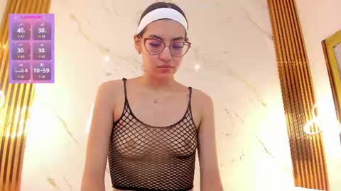 Snapshot of vanessaboch chatting on 06/11/26, 12:32 Vanessa online show from 06/11/26, 12:32