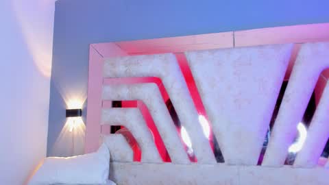 vanessaduval online show from 02/11/26, 04:50