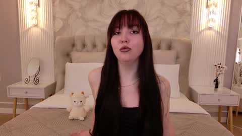 Vanessa online show from 10/20/25, 03:23