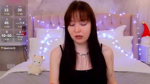 Vanessa online show from 12/19/25, 03:08