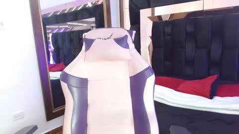 Vivi Gomez online show from 01/19/26, 12:09