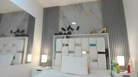 Vanessa Hard online show from 10/31/25, 02:51