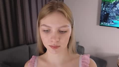 Christie online show from 03/08/26, 06:06