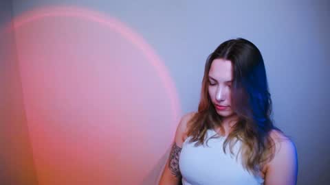 Snapshot of vanessakim_ chatting on 01/18/25, 11:22 Vanessa online show from 01/18/25, 11:22