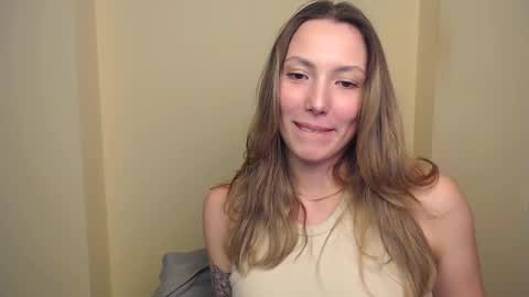 Snapshot of vanessakim_ chatting on 02/25/25, 10:07 Vanessa online show from 02/25/25, 10:07