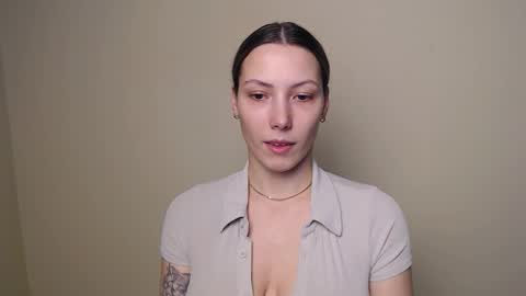 Snapshot of vanessakim_ chatting on 01/14/26, 05:29 Vanessa online show from 01/14/26, 05:29