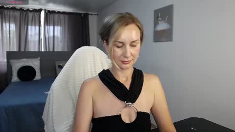Vanessa  online show from 07/11/26, 09:23