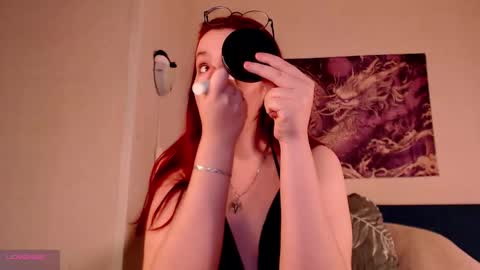 Snapshot of vanessalincum chatting on 11/17/25, 07:36 Vanessa follow me - I will answer you there at any time online show from 11/17/25, 07:36