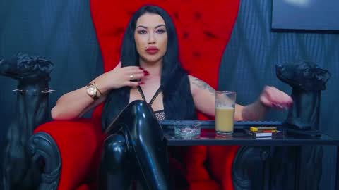 Miss Vanessa online show from 02/04/25, 07:11