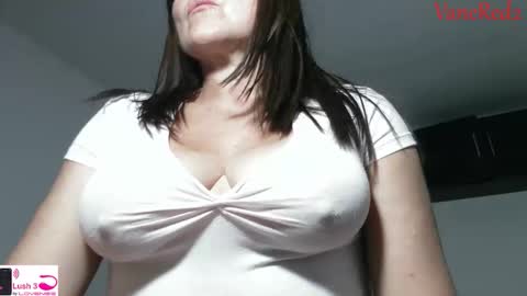 Vanesared2 online show from 10/10/25, 01:04