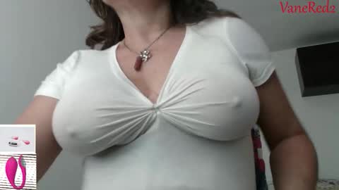 Vanesared2 online show from 04/13/26, 11:27